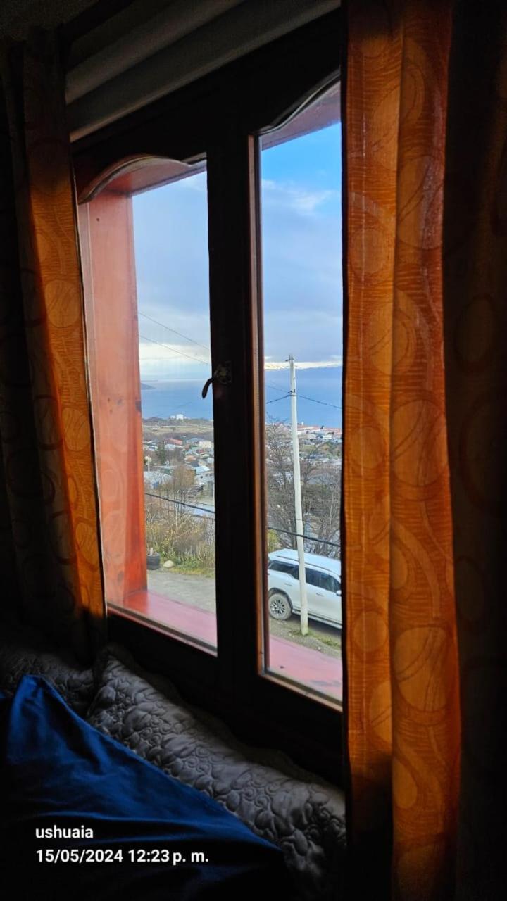 אושואיה Mirador Del Beagle Hosteria מראה חיצוני תמונה