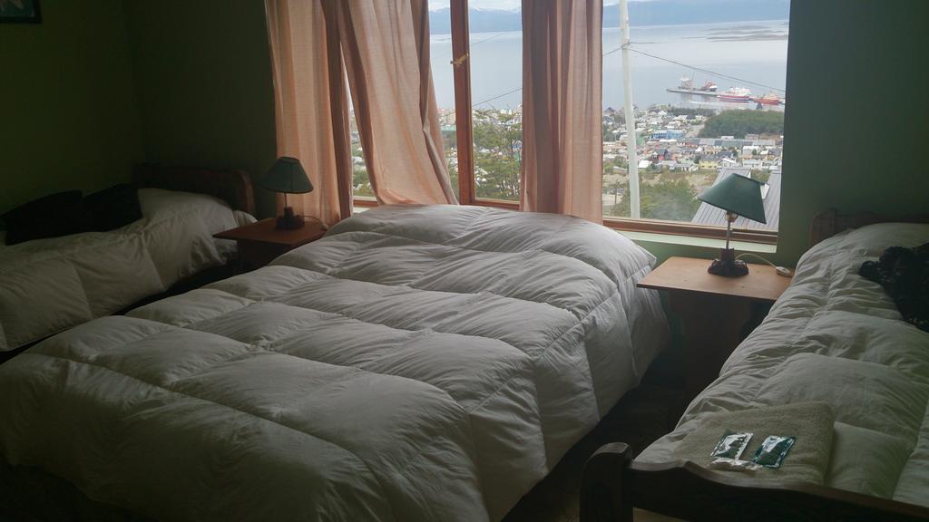 אושואיה Mirador Del Beagle Hosteria חדר תמונה
