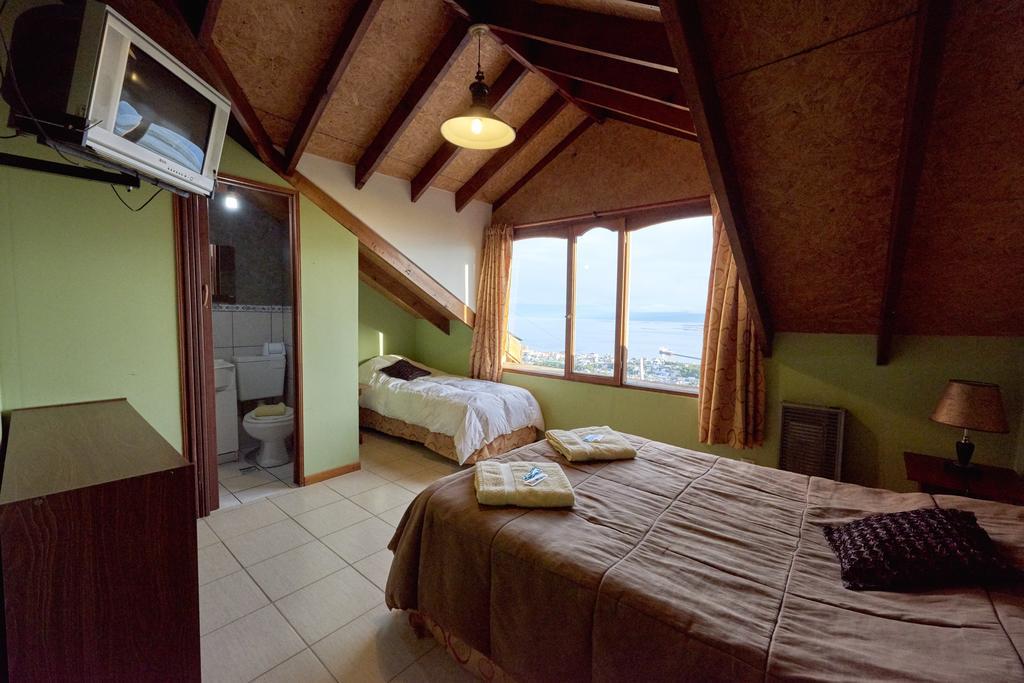 אושואיה Mirador Del Beagle Hosteria מראה חיצוני תמונה