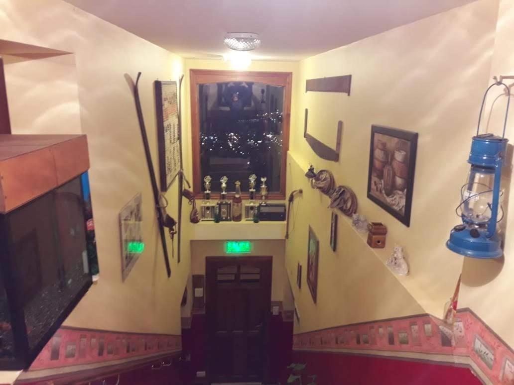 אושואיה Mirador Del Beagle Hosteria מראה חיצוני תמונה