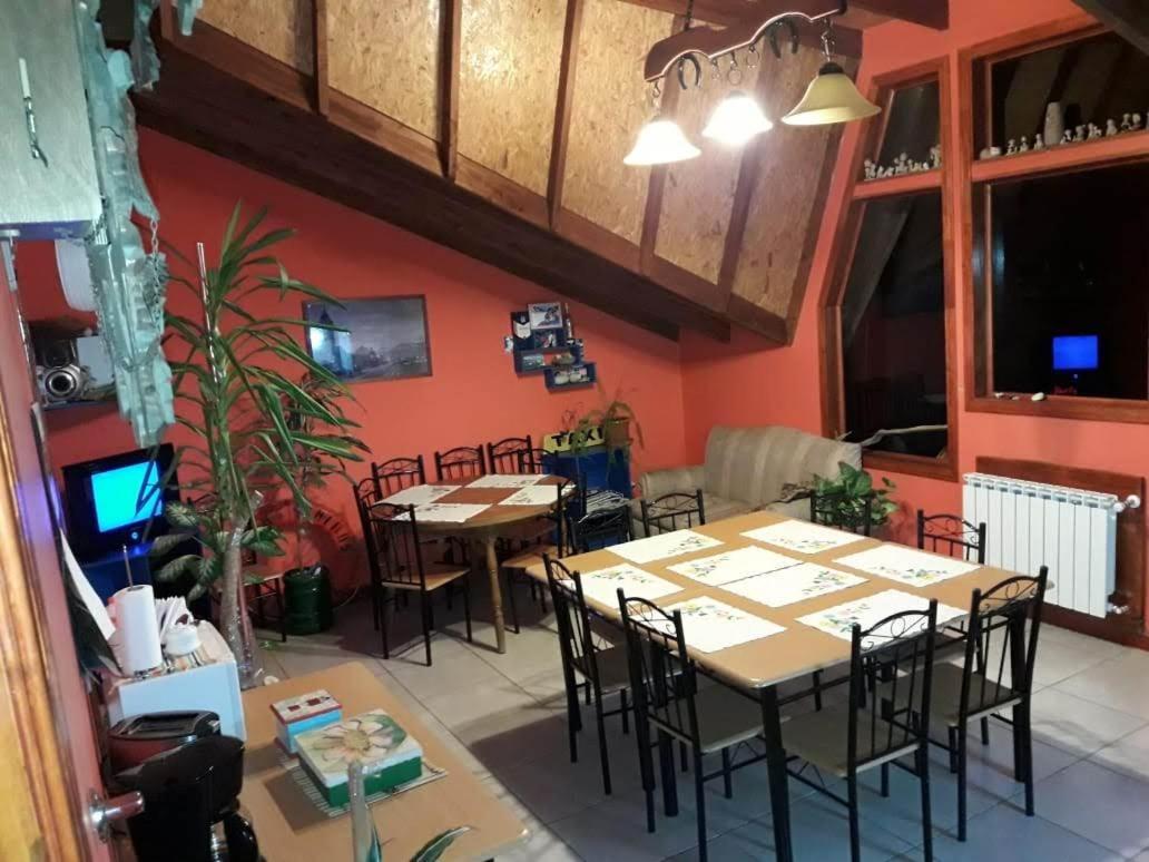 אושואיה Mirador Del Beagle Hosteria מראה חיצוני תמונה